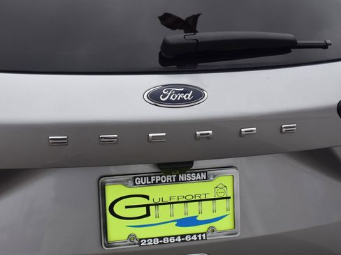 Used 2021 Ford Escape SE w/ Convenience Package FWD image 7