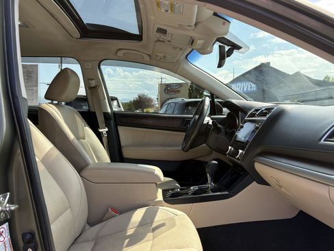 Used 2019 Subaru Outback 3.6R Limited w/ Popular Package #2 AWD/4WD image 21