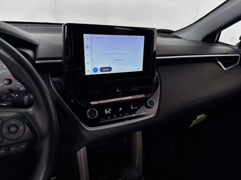 Used 2025 Toyota Corolla Cross AWD Hybrid image 15
