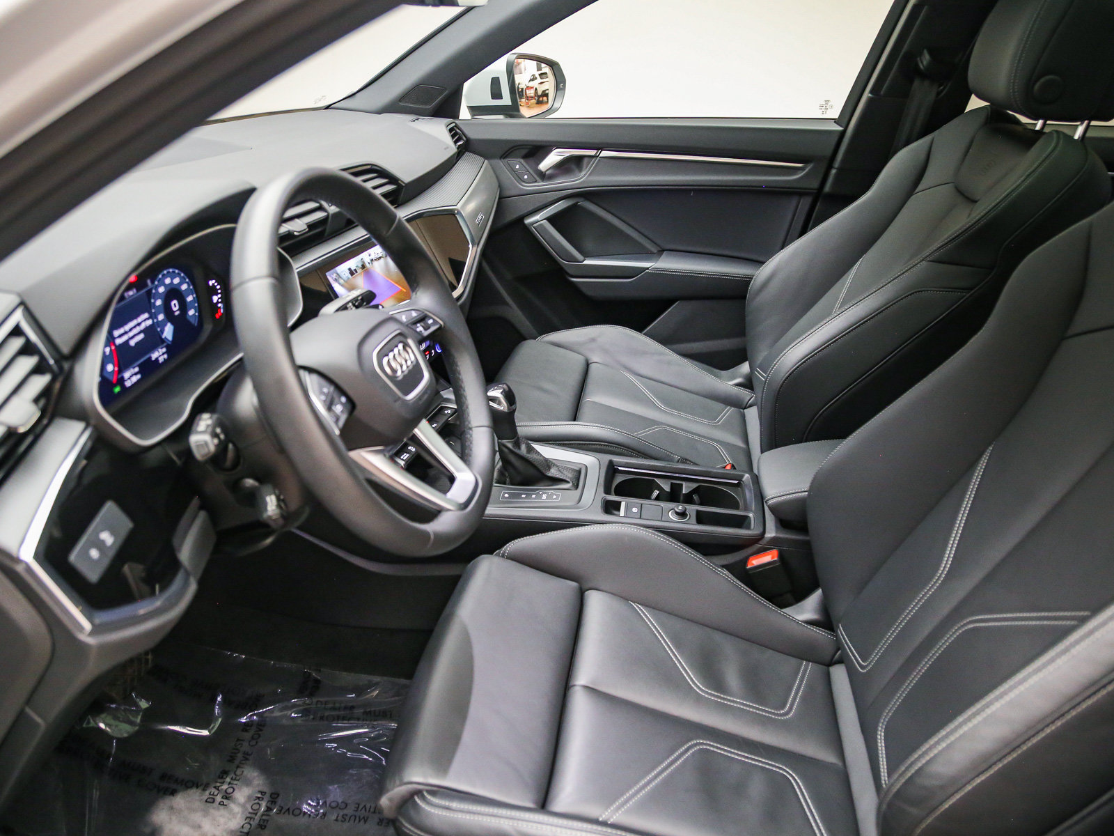 Certified 2025 Audi Q3 2.0T Premium AWD/4WD image 19