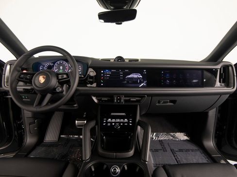 New 2026 Porsche Cayenne S image 31