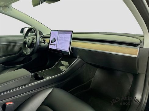 Used 2018 Tesla Model 3 Long Range image 34