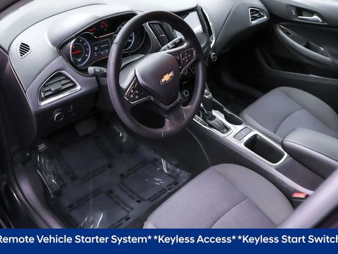 Used 2016 Chevrolet Cruze LT w/ Convenience Package image 5