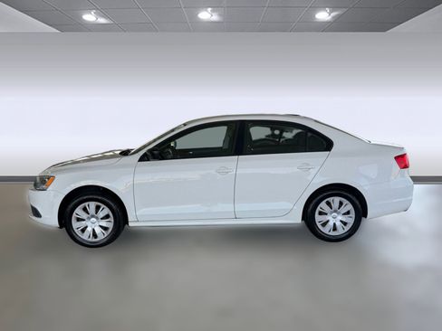 Used 2012 Volkswagen Jetta S FWD image 2