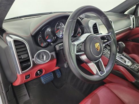 Used 2016 Porsche Cayenne GTS image 16
