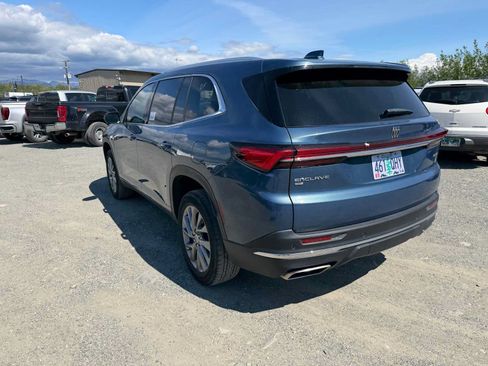 Certified 2025 Buick Enclave Preferred AWD/4WD image 13