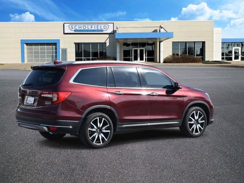 Used 2022 Honda Pilot Touring image 3