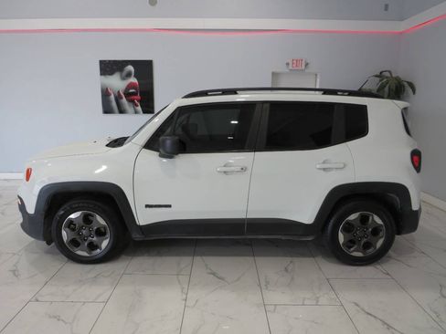 Used 2017 Jeep Renegade Sport w/ Power & Air Group FWD image 6