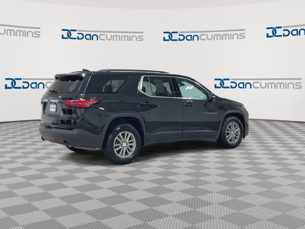 Used 2023 Chevrolet Traverse LT FWD image 8