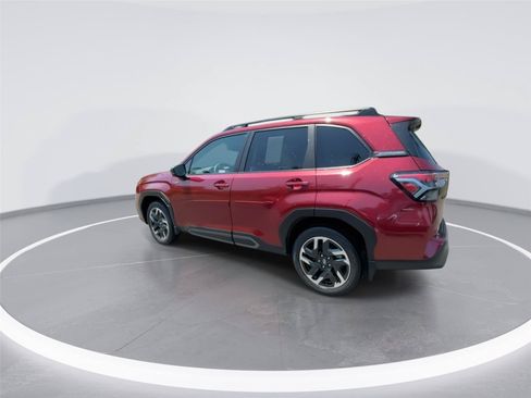 Used 2025 Subaru Forester Limited AWD/4WD image 6
