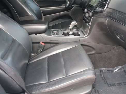 Used 2022 Jeep Grand Cherokee Limited AWD/4WD image 26