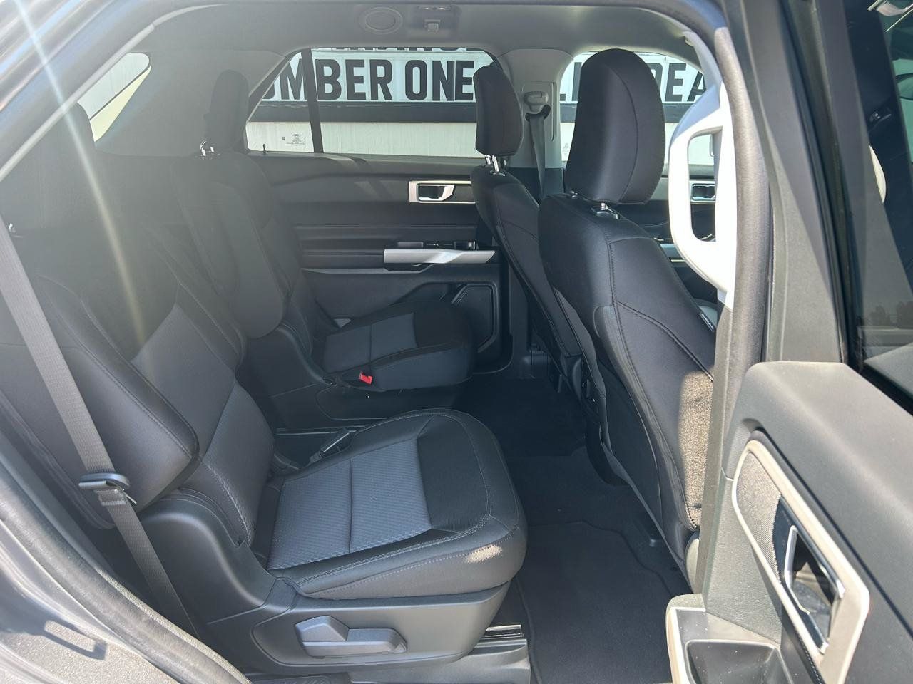 Used 2024 Ford Explorer XLT RWD image 23