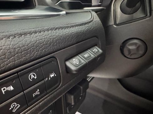 Used 2023 GMC Yukon Denali w/ Denali Reserve Package image 32