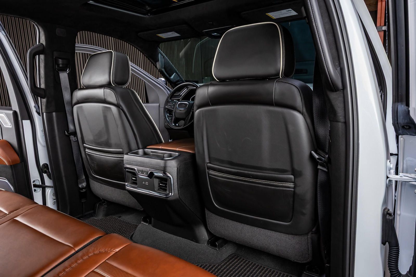 Used 2024 GMC Sierra 2500 Denali Ultimate AWD/4WD image 33