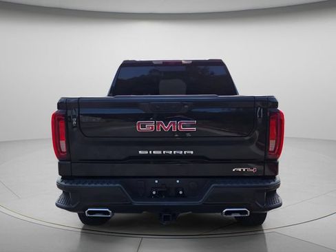 Used 2025 GMC Sierra 1500 AT4 w/ AT4 Premium Package AWD/4WD image 5