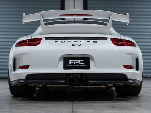 Used 2015 Porsche 911 GT3 RWD image 65