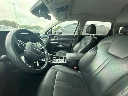 Used 2022 Kia Sorento S w/ Panoramic Sunroof Package FWD image 10