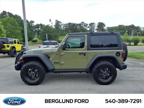 Used 2026 Jeep Wrangler Sport AWD/4WD image 8