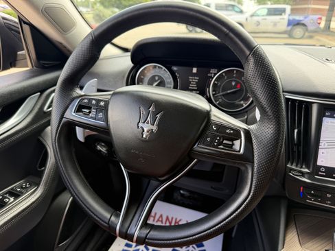 Used 2021 Maserati Levante S AWD/4WD image 34