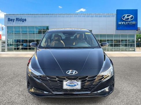 Used 2023 Hyundai Elantra SEL w/ Cargo Package image 7