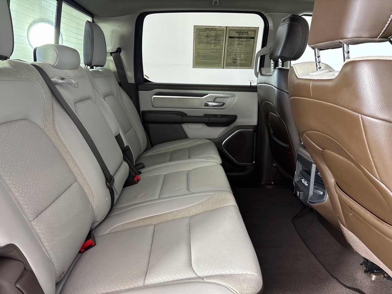Used 2026 RAM 1500 Laramie AWD/4WD image 30