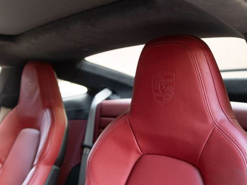 Certified 2024 Porsche 911 Carrera GTS image 23