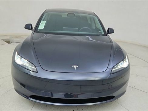 Used 2025 Tesla Model 3 Long Range image 12