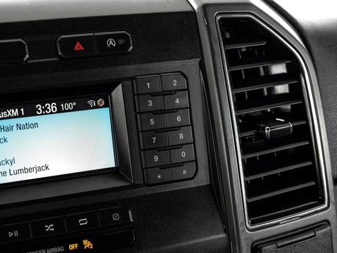 Used 2018 Ford F150 XLT w/ Equipment Group 301A Mid RWD image 22
