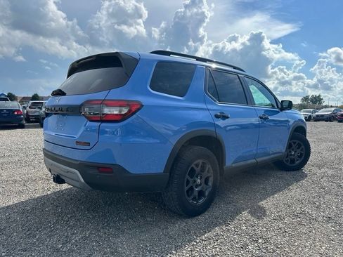 Used 2025 Honda Pilot TrailSport image 15