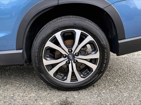 Certified 2023 Subaru Forester Limited image 10