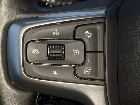 Used 2025 Chevrolet Silverado 1500 LT AWD/4WD image 24