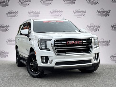 Used 2022 GMC Yukon SLT w/ SLT Premium Package image 2