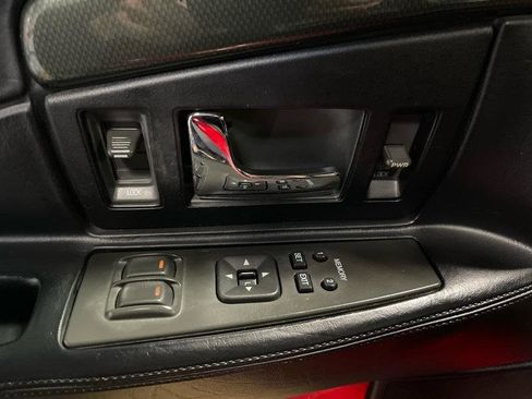 Used 2002 Cadillac Eldorado Collector's Edition image 23