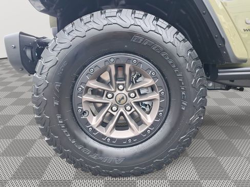 New 2025 Jeep Wrangler Unlimited Rubicon 392 image 10