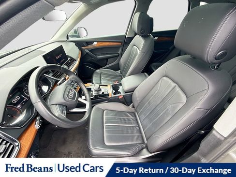 Used 2023 Audi Q5 2.0T Premium w/ Convenience Package AWD/4WD image 21
