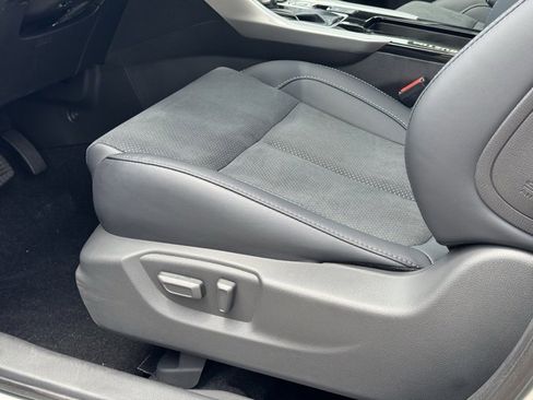 New 2025 Mitsubishi Eclipse Cross AWD image 18