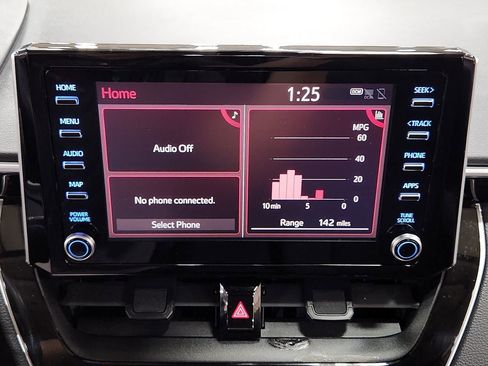 Used 2020 Toyota Corolla LE image 37