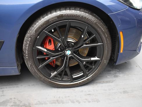 Used 2022 BMW 530i xDrive w/ M Sport Package image 21