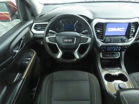 Used 2023 GMC Acadia SLE w/ LPO, Floor Liner Package image 10