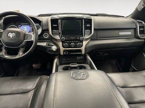 Used 2019 RAM 1500 Laramie AWD/4WD image 10