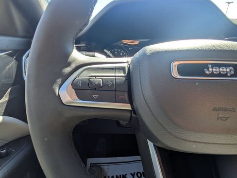 Used 2025 Jeep Compass Limited AWD/4WD image 21