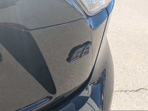 Certified 2025 Toyota Corolla SE image 6