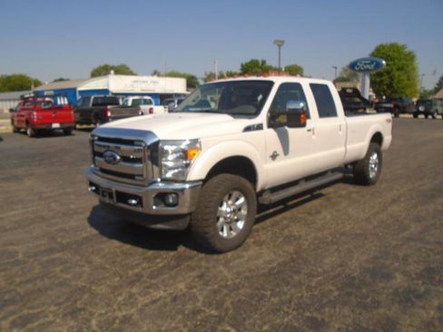 Used 2012 Ford F350 Lariat w/ Chrome Pkg image 2