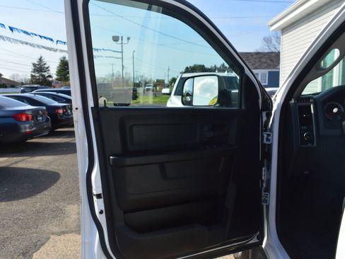 Used 2014 RAM 1500 Express image 22