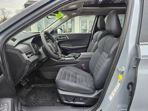 New 2026 Mitsubishi Outlander Trail Edition image 17