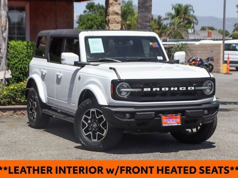 Used 2024 Ford Bronco Outer Banks AWD/4WD image 2