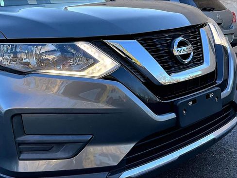 Used 2017 Nissan Rogue S image 27