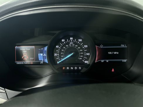 Used 2018 Ford Fusion SE w/ Fusion SE Technology Package image 21