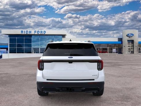New 2026 Ford Explorer ST-Line w/ ST-Line Street Pack AWD/4WD image 5