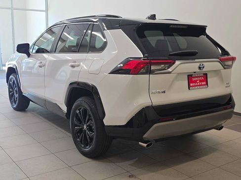 Certified 2023 Toyota RAV4 XSE AWD/4WD image 4